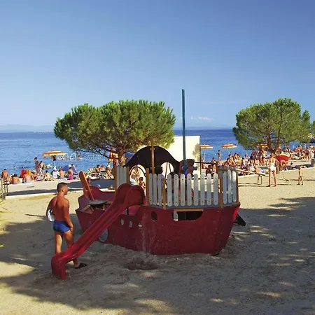 In With Seaview, Balcony, Air Condition, Wifi * Ičići