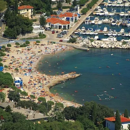 Vakantiehuis In With Seaview, Balcony, Air Condition, Wifi *
