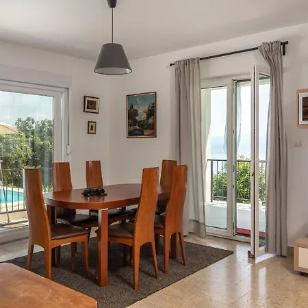 Vakantiehuis In With Seaview, Balcony, Air Condition, Wifi Ičići
