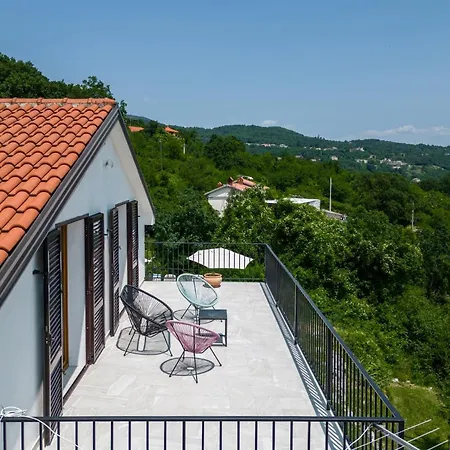 In With Seaview, Balcony, Air Condition, Wifi Ičići