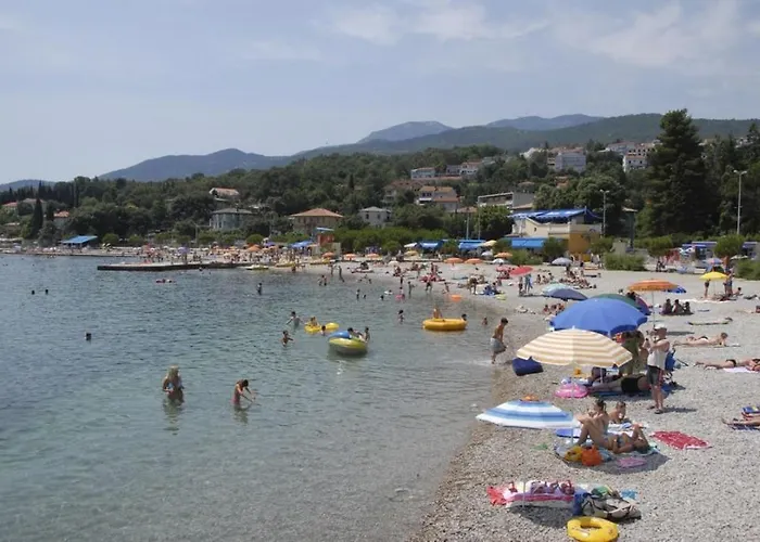 In With Seaview, Balcony, Air Condition, Wifi Semesterbostad Ičići