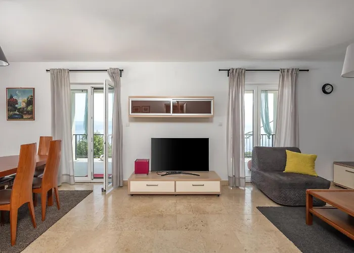 Semesterbostad In With Seaview, Balcony, Air Condition, Wifi