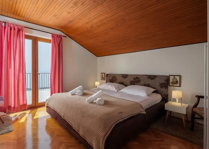 Semesterbostad In With Seaview, Balcony, Air Condition, Wifi Ičići