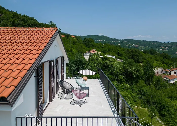In With Seaview, Balcony, Air Condition, Wifi Ičići
