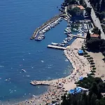 In With Seaview, Balcony, Air Condition, Wifi * Ičići