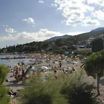 In With Seaview, Balcony, Air Condition, Wifi 度假居 Ičići