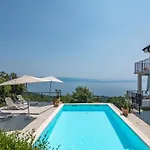 In With Seaview, Balcony, Air Condition, Wifi * Ičići