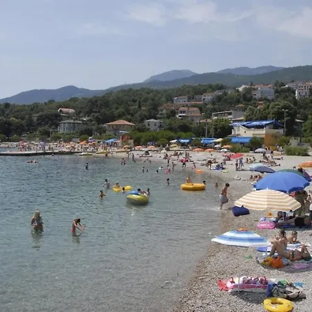 In With Seaview, Balcony, Air Condition, Wifi Dom wakacyjny Ičići